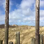 Apartment Pet-friendly Texel Escape *